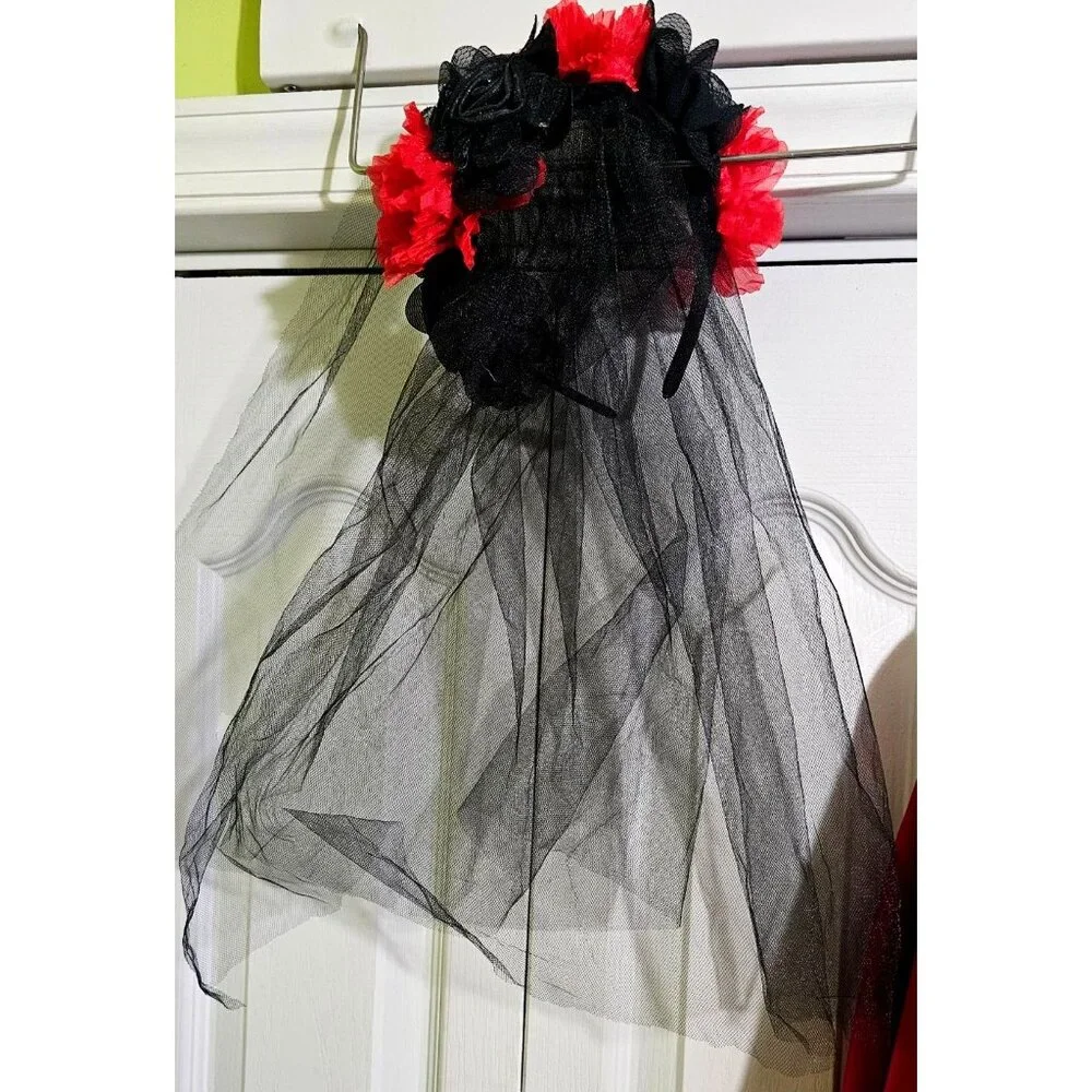 Gothic Vampire Bride Costume Girls 8-10 Red Spider Dress Veil Cape Halloween - Picture 2 of 8